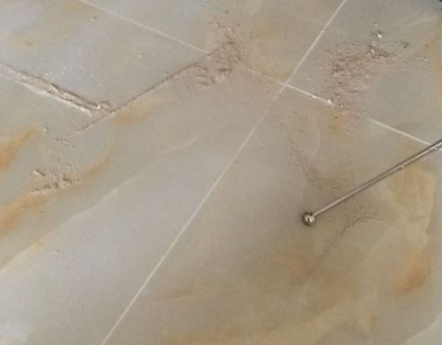 蒙山瓷砖空鼓维修公司分享粘合剂选择不当在瓷砖铺贴过程中可能导致以下问题