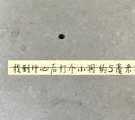 蒙山瓷砖空鼓维修公司专业解答在瓷砖铺贴过程中，如果砂料搅拌不均匀，将会带来以下问题